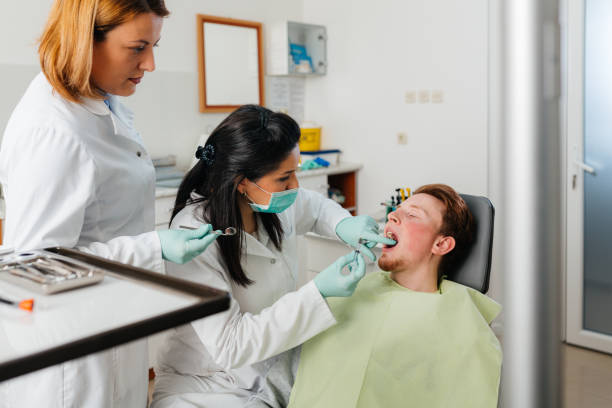 Best Chipped Tooth Repair Near Me  in Altamont, KS