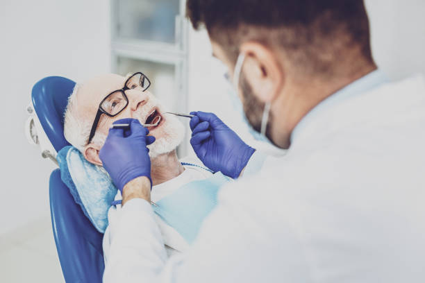 Best Emergency Tooth Extraction  in Altamont, KS